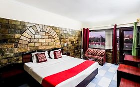 Oyo 2690 Hotel Oscar Regency