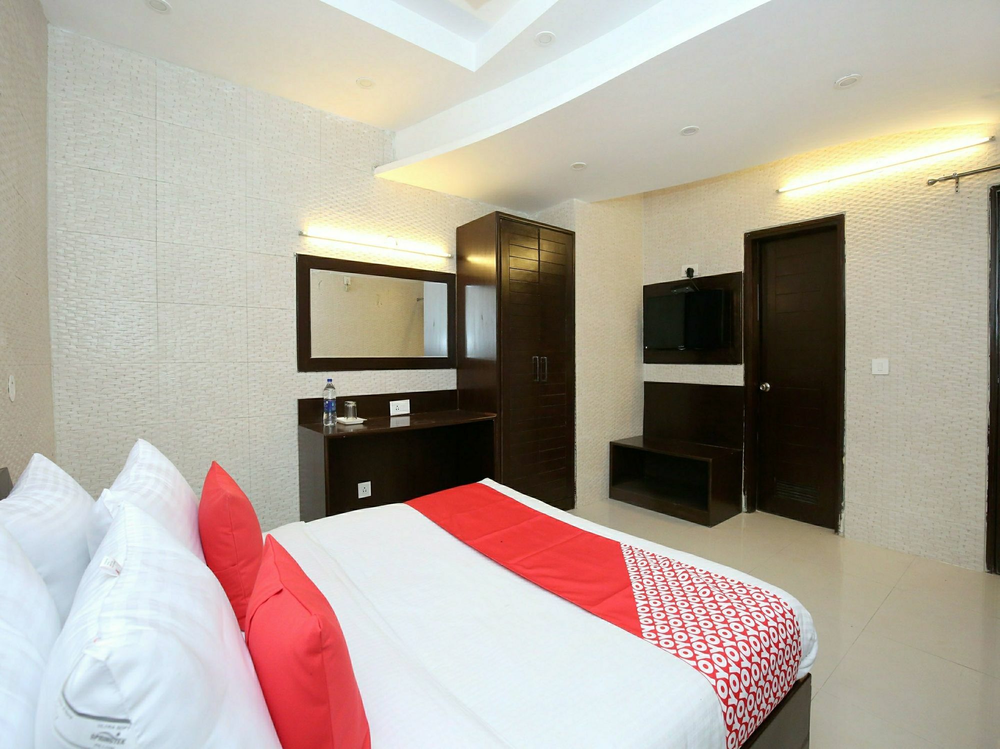 Hotel Oscar Regency Panchkula Exterior photo