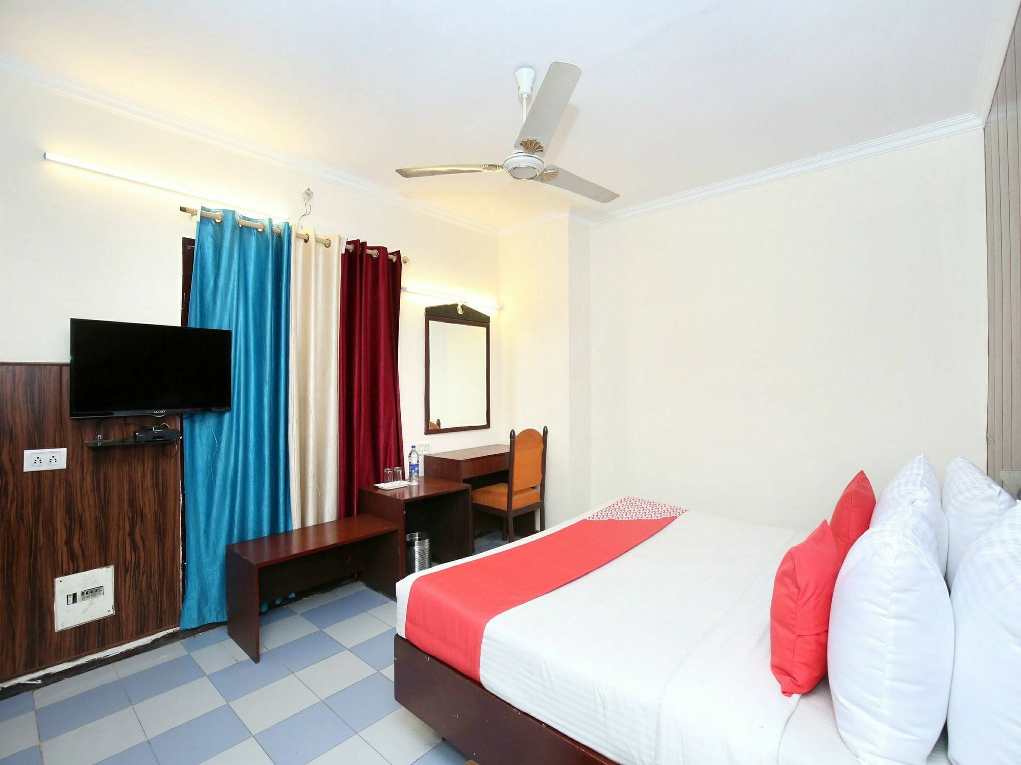 Hotel Oscar Regency Panchkula Exterior photo