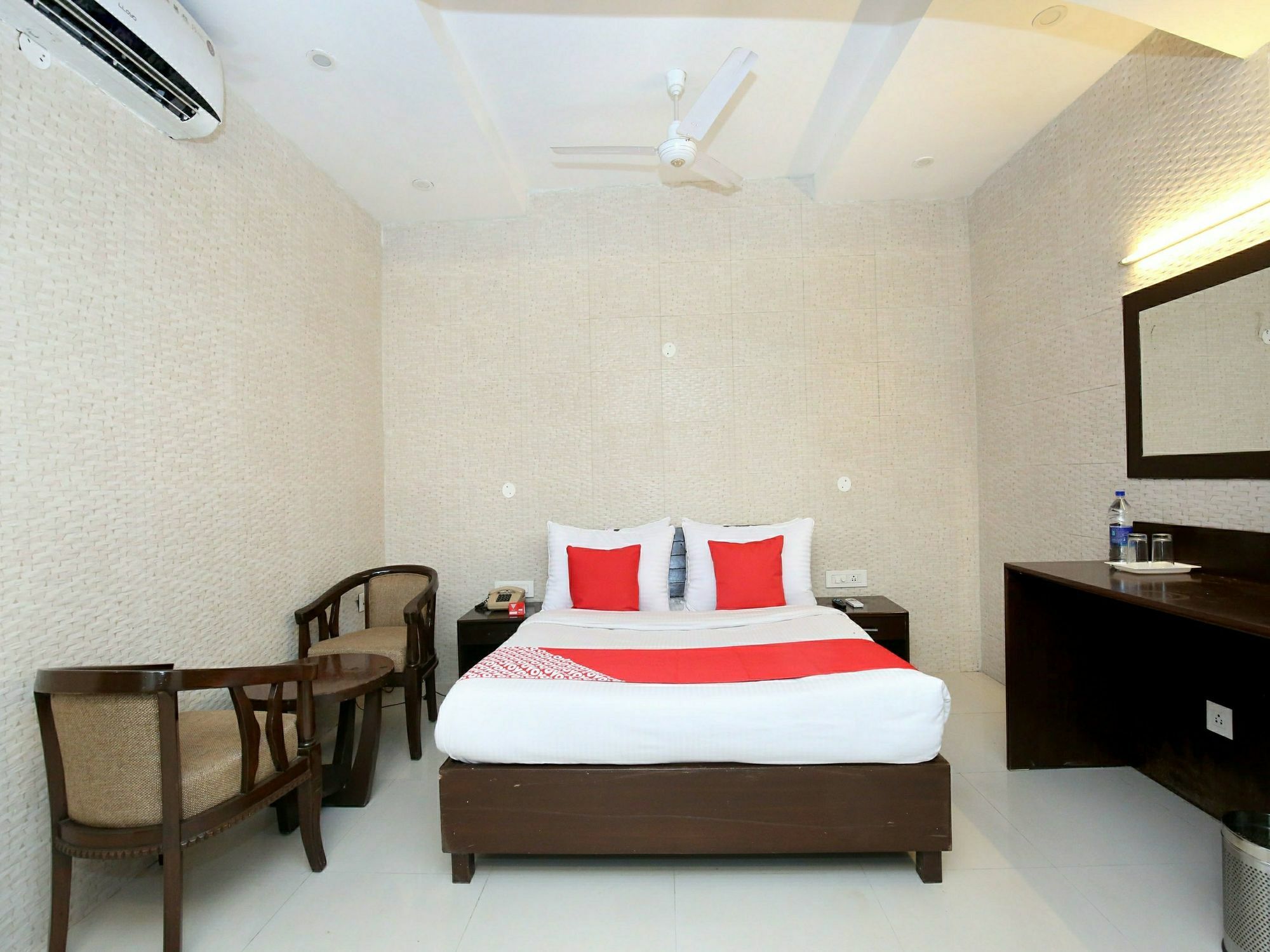 Hotel Oscar Regency Panchkula Exterior photo