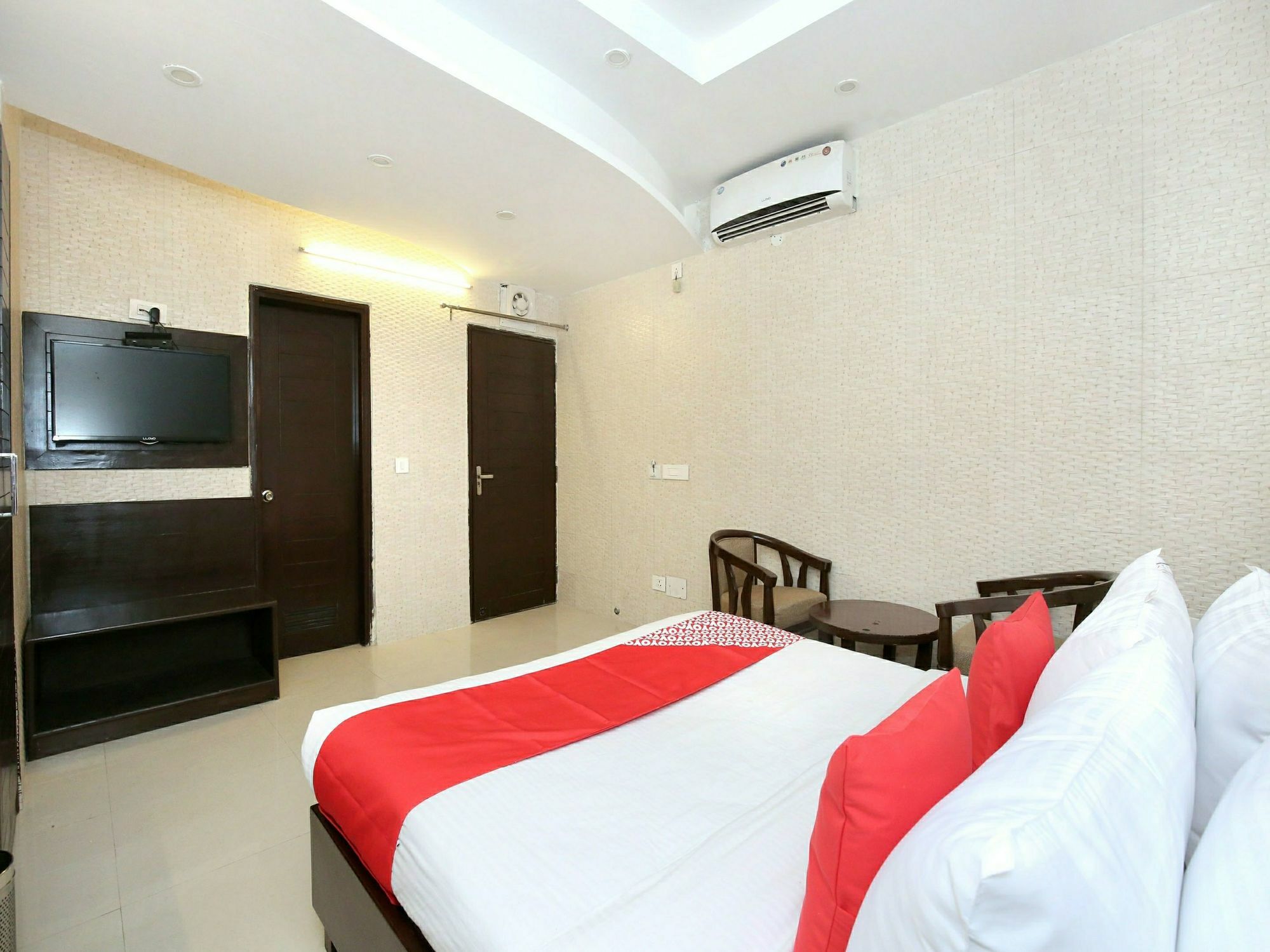 Hotel Oscar Regency Panchkula Exterior photo